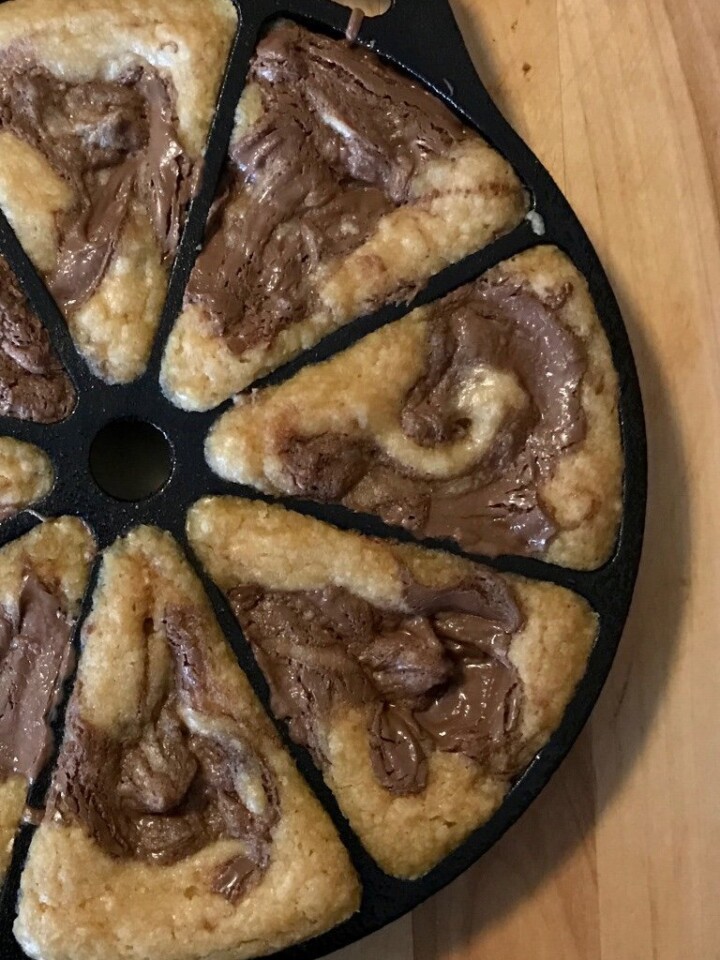 Nutella-Swirled Blondies