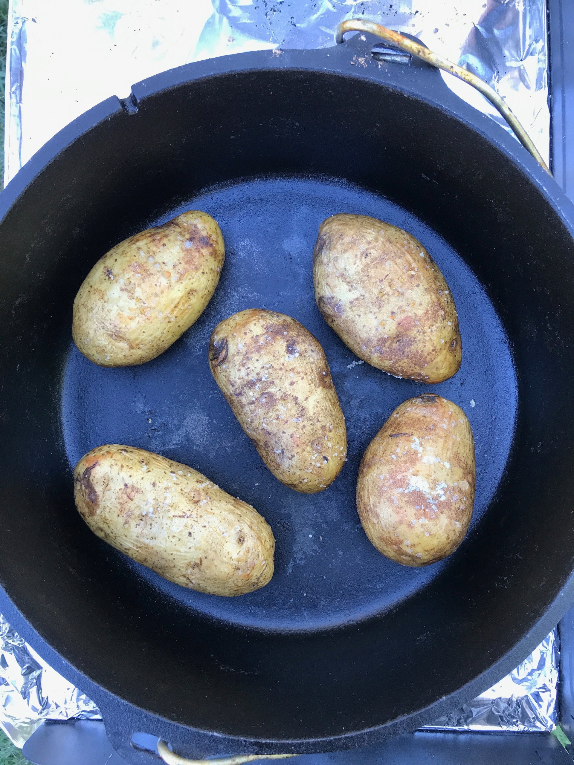 5 russet potatoes in a dutch oven.