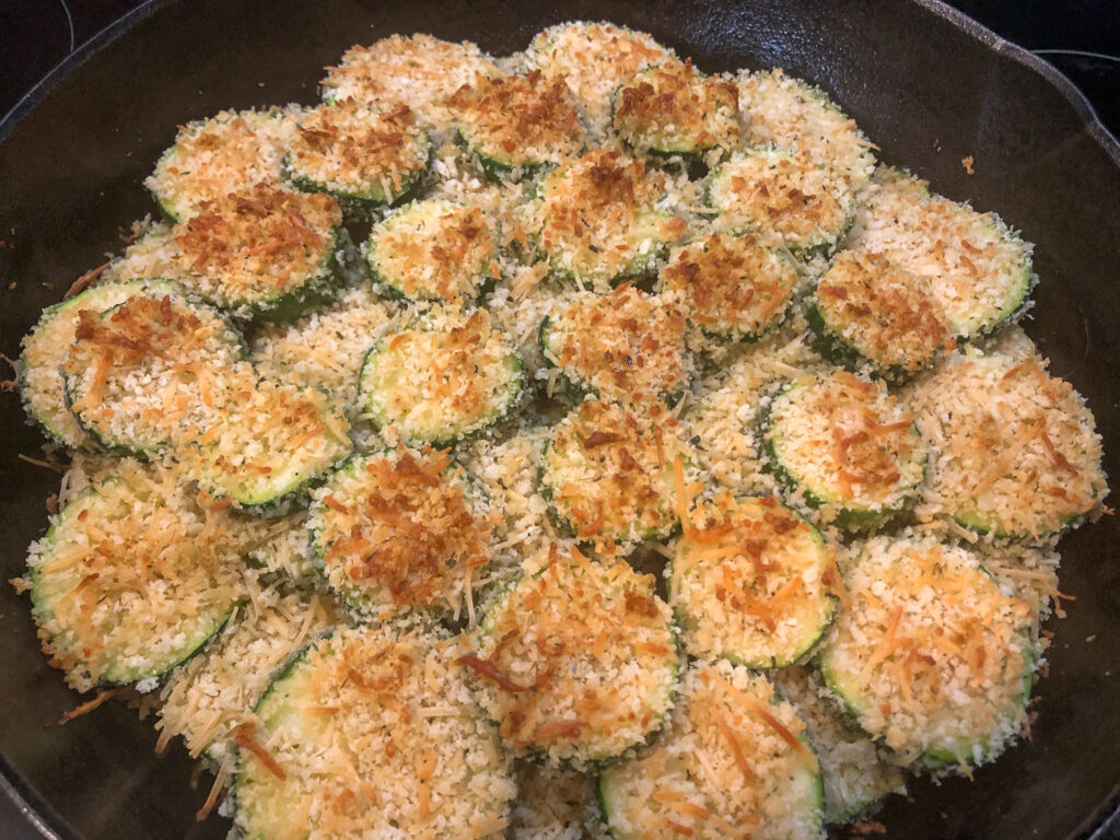 Baked and ready to serve Parmesan zucchini chips.