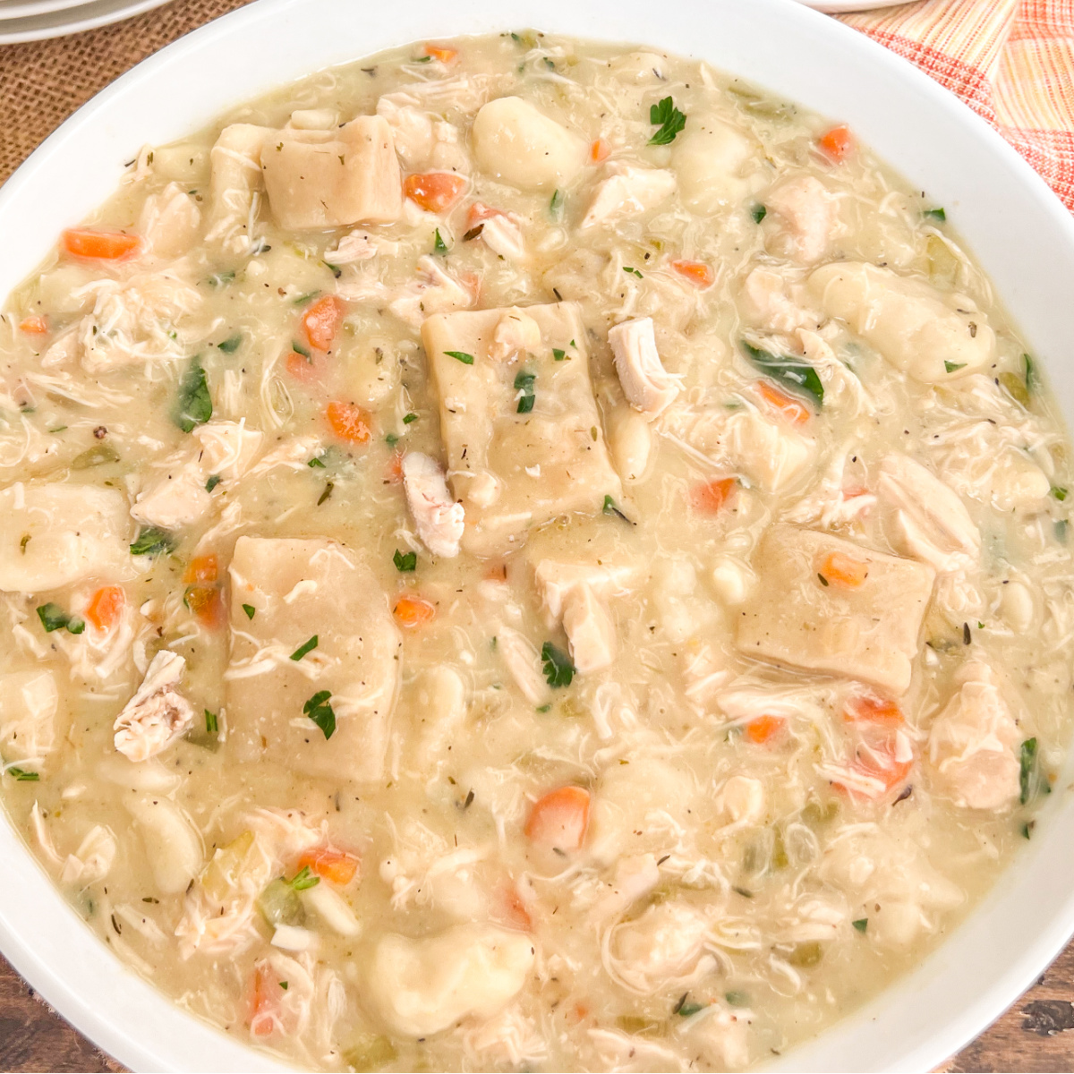 Featured image of chicken and dumplings.