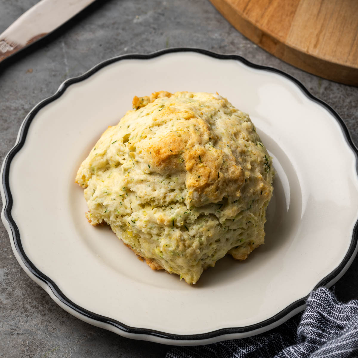 A lemon biscuit on a plate.
