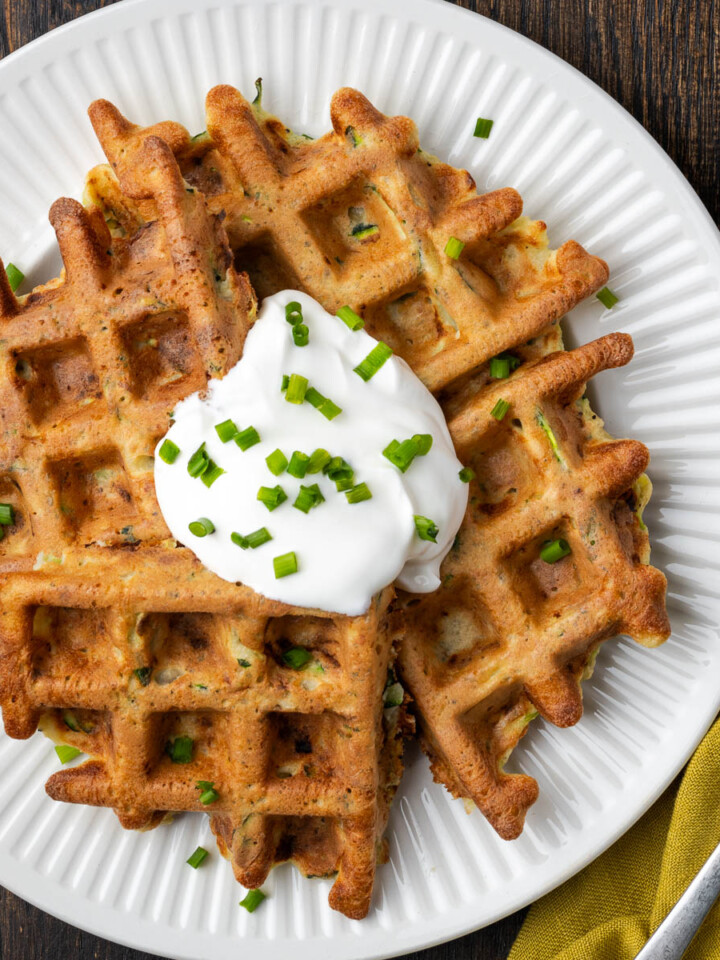 A plate of potato waffles.