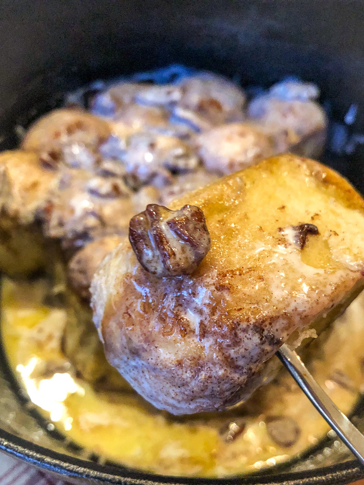 Dutch Oven Cinnamon Rolls