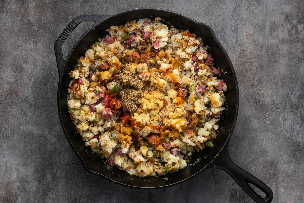 Garlic powder, Worcestershire sauce, hot sauce, salt, and pepper added to the hash.